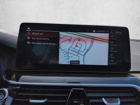 Used 2022 BMW 530i w/ Premium Package RWD image 13
