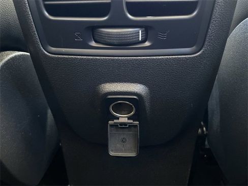 Used 2019 Ford Escape SEL image 31