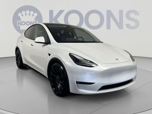 Used 2022 Tesla Model Y Performance AWD/4WD image 10