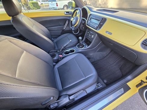 Used 2012 Volkswagen Beetle 2.5 FWD image 15
