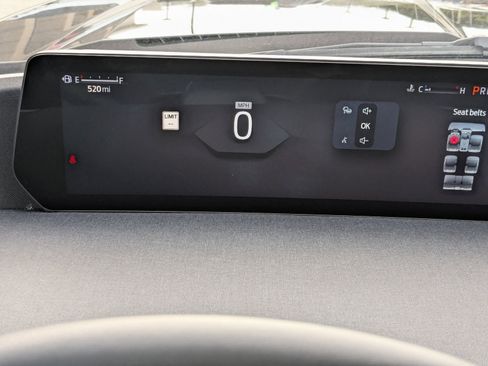 Certified 2025 Ford Expedition Max Active image 32