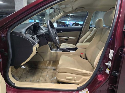 Used 2011 Honda Accord LX-P image 23