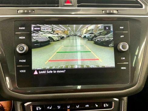 Used 2019 Volkswagen Tiguan SEL Premium image 21