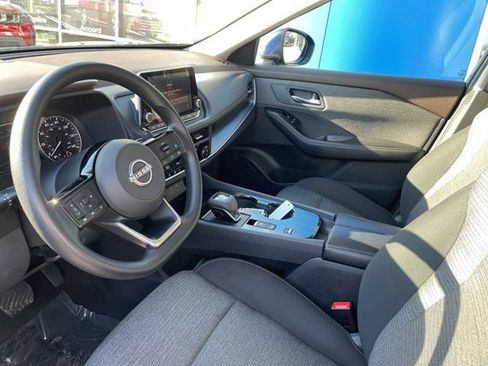 Used 2023 Nissan Rogue SV FWD image 6