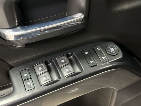 Used 2018 Chevrolet Silverado 1500 LT w/ All Star Edition image 12