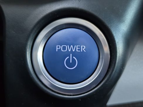 Used 2024 Toyota Sienna LE image 16