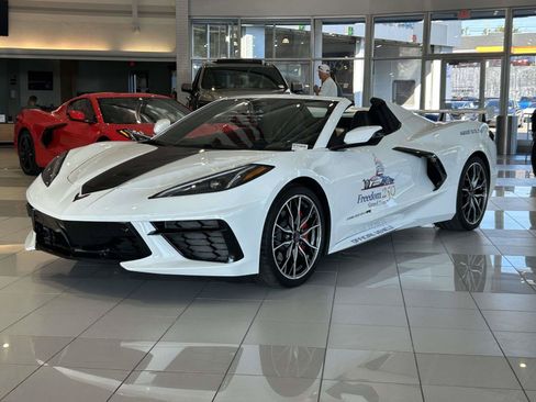 Used 2026 Chevrolet Corvette Stingray Premium Conv RWD image 4