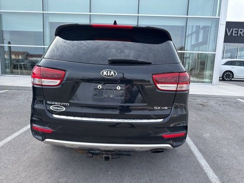 Used 2018 Kia Sorento SX image 5