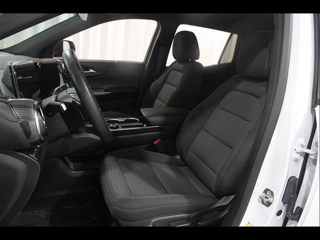 Used 2026 Chevrolet Equinox LT FWD image 5