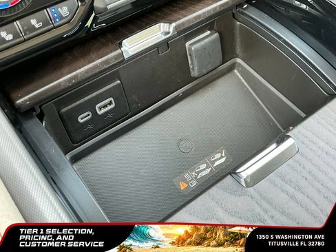 Used 2024 GMC Yukon XL Denali RWD image 51