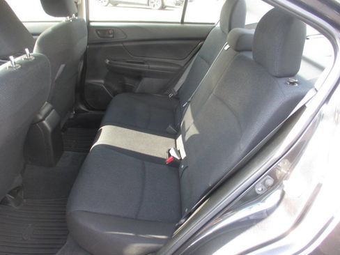 Used 2014 Subaru Impreza 2.0i image 7