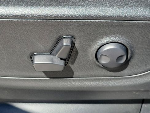 Used 2025 RAM 1500 Big Horn image 16