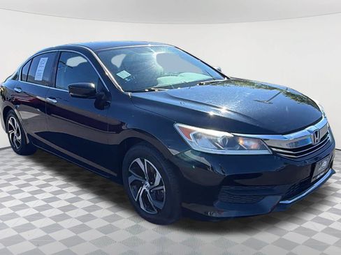Used 2017 Honda Accord LX image 3