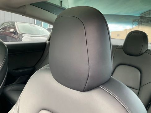 Used 2021 Tesla Model 3 Standard Range Plus RWD image 18