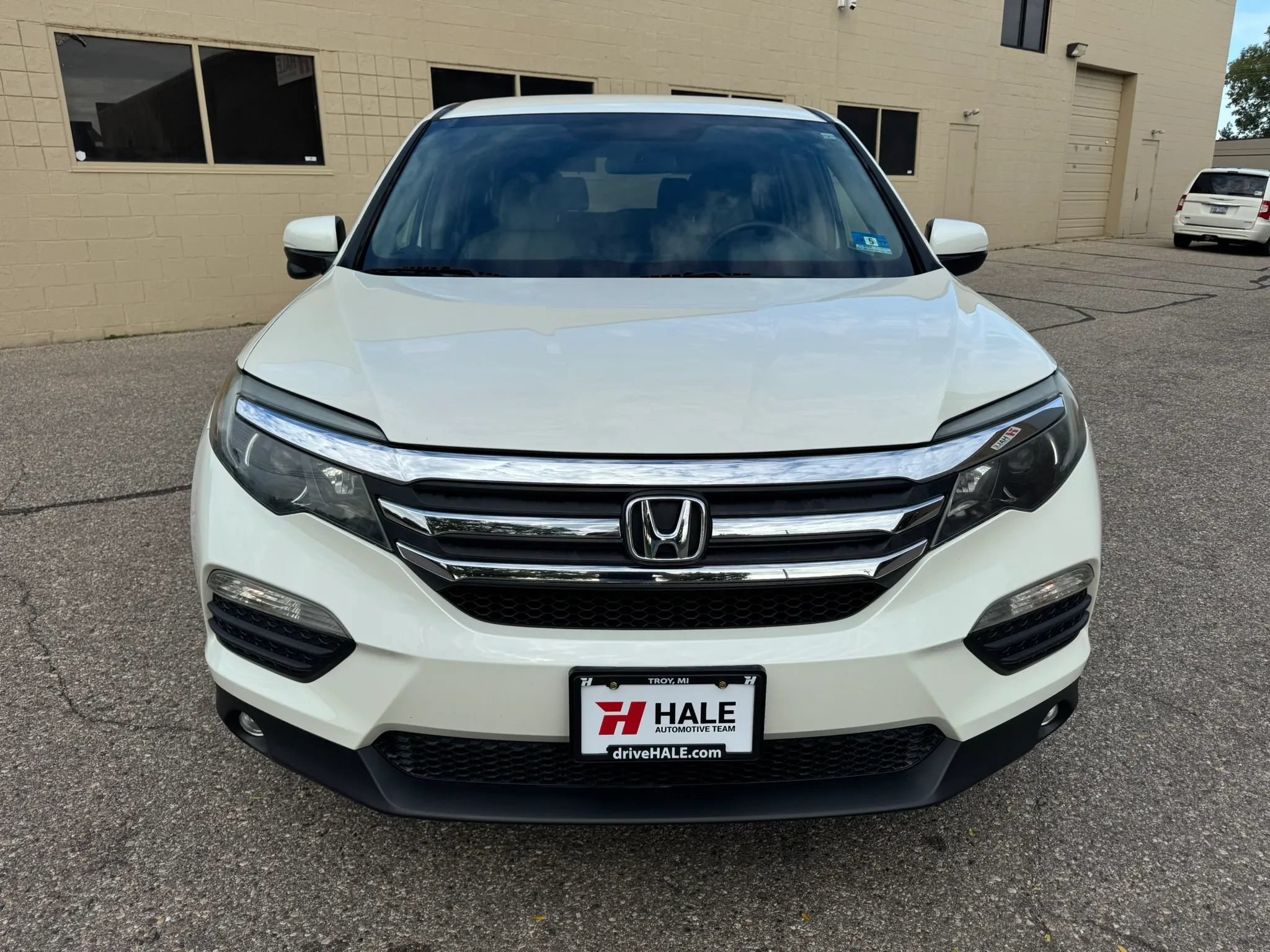 Used 2018 Honda Pilot EX image 2