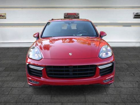 Used 2016 Porsche Cayenne GTS AWD/4WD image 2