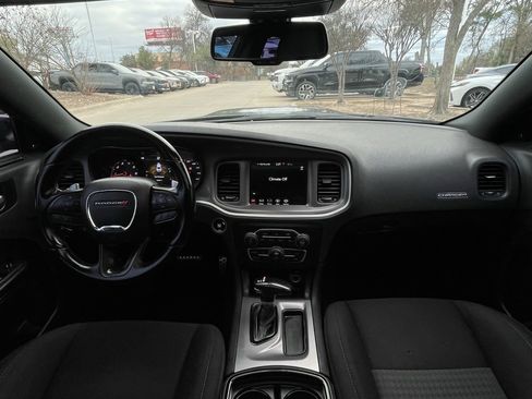 Used 2022 Dodge Charger R/T w/ Blacktop Package image 9