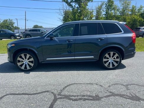 Used 2025 Volvo XC90 T8 Plus w/ Protection Package Premier AWD/4WD image 3
