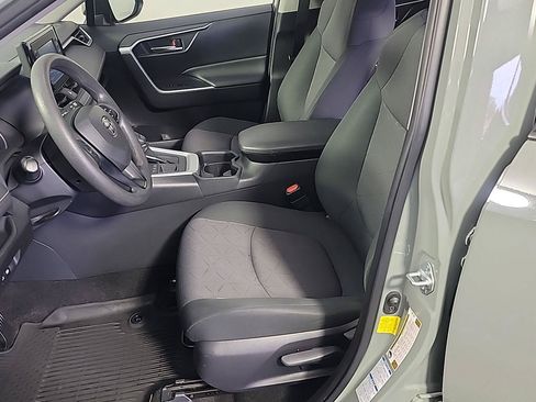 Used 2019 Toyota RAV4 XLE w/ All Weather Liner Package AWD/4WD image 18