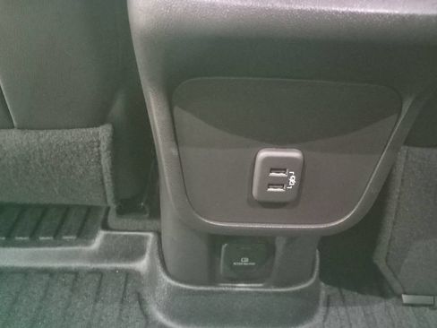 Used 2024 Chevrolet Equinox RS FWD image 21