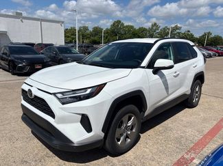 Used 2024 Toyota RAV4 XLE FWD video 1