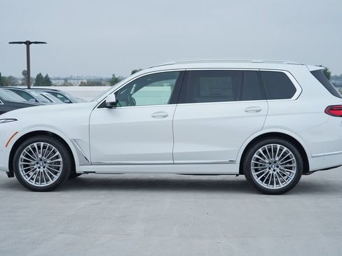 New 2027 BMW X7 xDrive40i AWD/4WD image 4