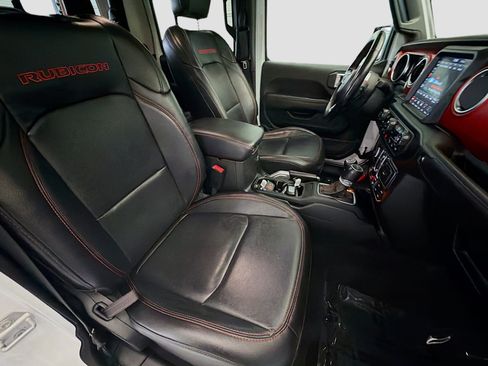 Used 2020 Jeep Gladiator Rubicon AWD/4WD image 15