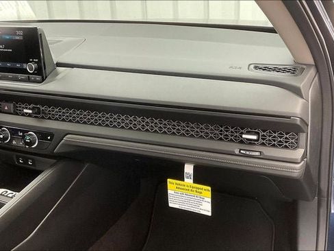 Certified 2025 Honda Accord SE image 18