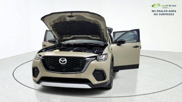 Used 2025 MAZDA CX-70 Plug-In Hybrid w/ Premium Plus AWD/4WD image 13