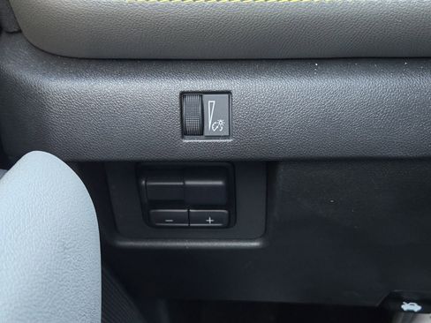 Certified 2024 Chevrolet Colorado ZR2 w/ ZR2 Convenience Package III image 24