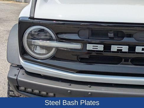 Used 2021 Ford Bronco Outer Banks w/ Sasquatch Package AWD/4WD image 9