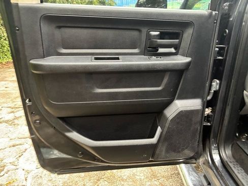 Used 2014 RAM 2500 Tradesman w/ Chrome Appearance Group AWD/4WD image 22