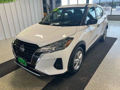 Used 2022 Nissan Kicks S