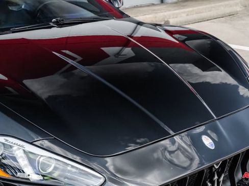 Used 2018 Maserati GranTurismo Sport RWD image 24