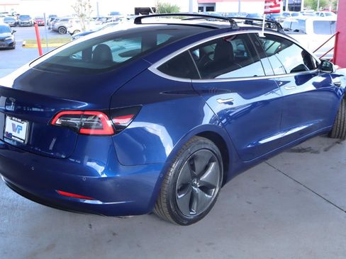 Used 2019 Tesla Model 3 Mid Range image 5