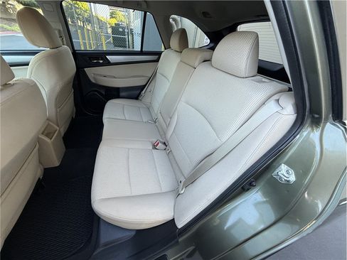 Used 2017 Subaru Outback 2.5i Premium AWD/4WD image 19