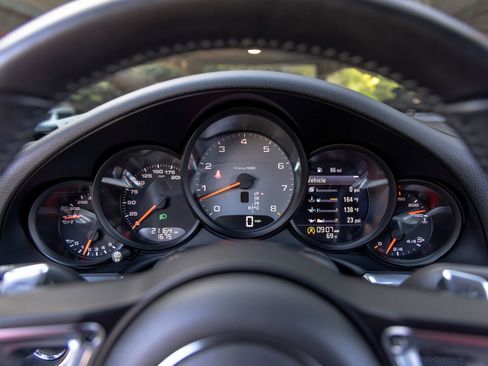 Certified 2017 Porsche 911 Carrera S RWD image 37