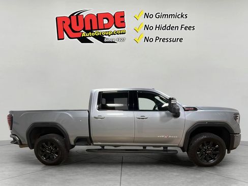 Used 2024 GMC Sierra 2500 AT4 image 6