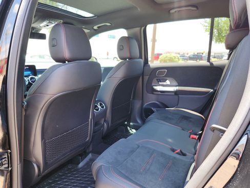 Used 2025 Mercedes-Benz GLB 250 image 13