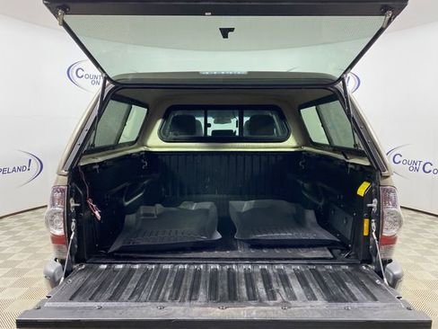 Used 2013 Toyota Tacoma 4x4 Double Cab w/ SR5 Pkg image 6