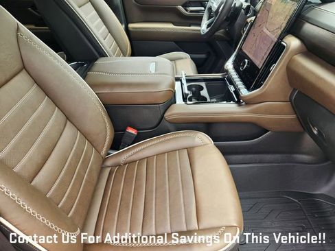 New 2026 GMC Yukon Denali Ultimate w/ LPO, Floor Liner Package AWD/4WD image 10