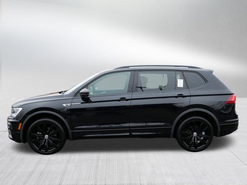 Used 2021 Volkswagen Tiguan SE R-Line image 4