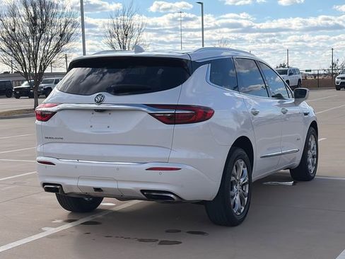 Used 2020 Buick Enclave Avenir w/ Avenir Technology Package FWD image 9