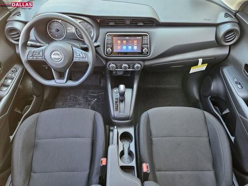 New 2025 Nissan Kicks Play S image 19