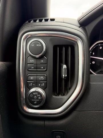 Used 2022 GMC Sierra 3500 Denali AWD/4WD image 10