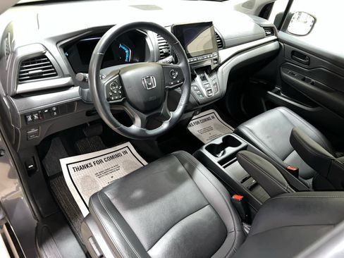 Used 2023 Honda Odyssey EX-L image 18