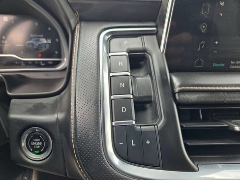 Used 2023 GMC Yukon XL AT4 w/ AT4 Premium Plus Package AWD/4WD image 14