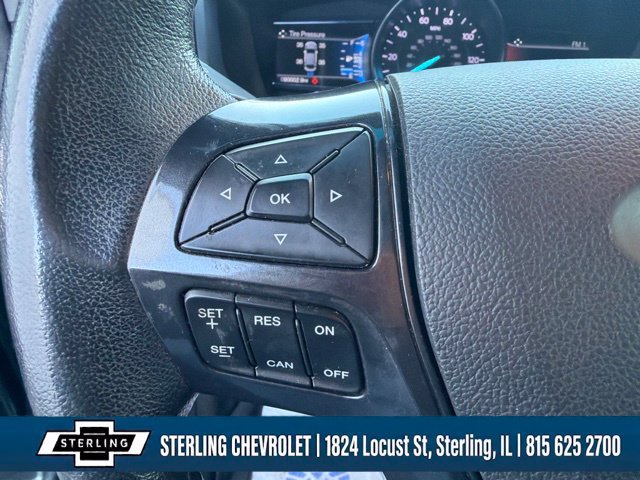 Used 2017 Ford Explorer XLT w/ Equipment Group 201A AWD/4WD image 13