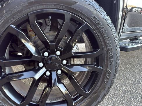 Used 2020 GMC Sierra 1500 AT4 w/ AT4 Premium Package image 6