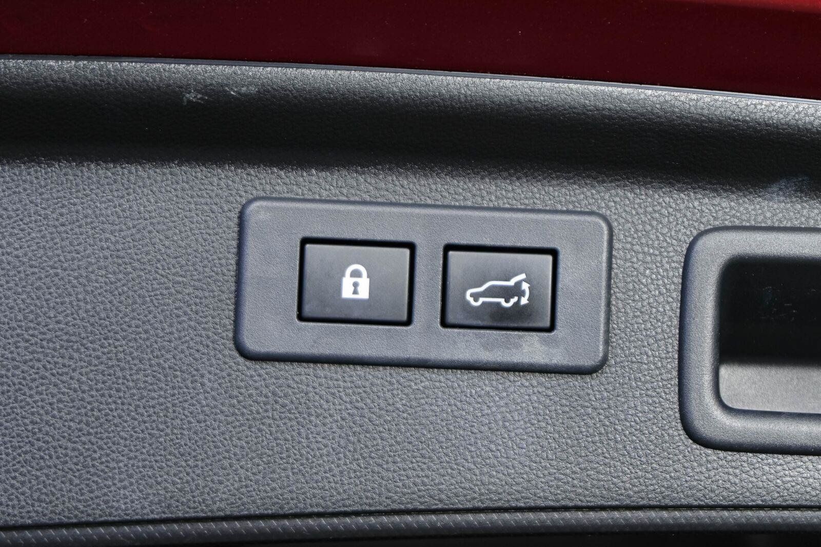 Used 2020 Subaru Forester Touring AWD/4WD image 32